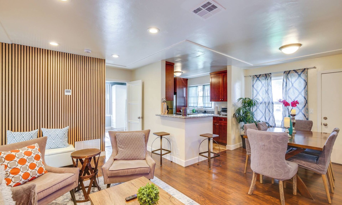 Lincoln Acres House | 1 Mi to Gaylord Resort & Bayfront: Updated Duplex