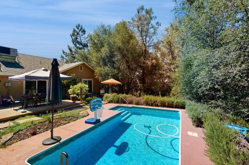 Copperopolis House | 1 Mi to Lake Tulloch: Home w/Patio Oasis & Pool