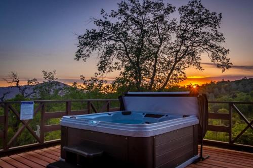Oakhurst Villa | 10-acre Forest Villa, 20 miles from Yosemite South