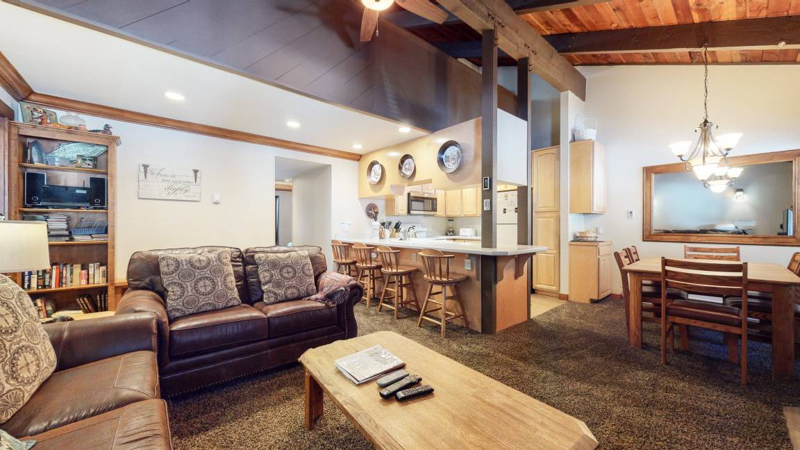 Sierra Holiday Condo | 107 m² Condo ∙ 2 bedrooms ∙ 8 guests