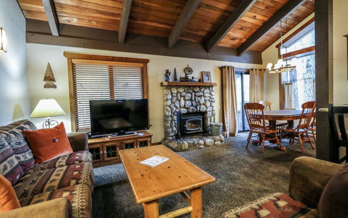 Sierra Holiday Condo | 107 m² Condo ∙ 2 bedrooms ∙ 8 guests