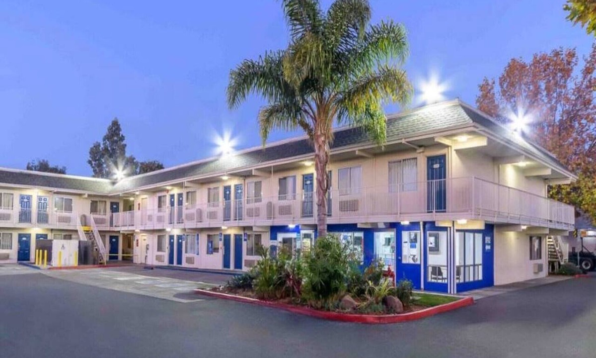Hayward Apartment | 2 Full Beds|Renovated,Mini Fridge