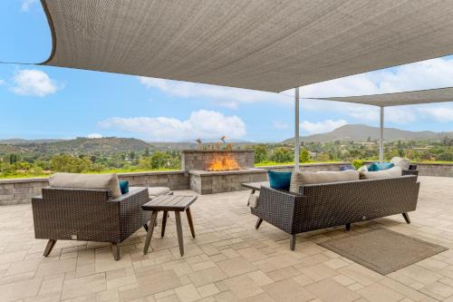 Poway House | 2 Mi to Lake Poway: Mtn-View Escape w/Patio!
