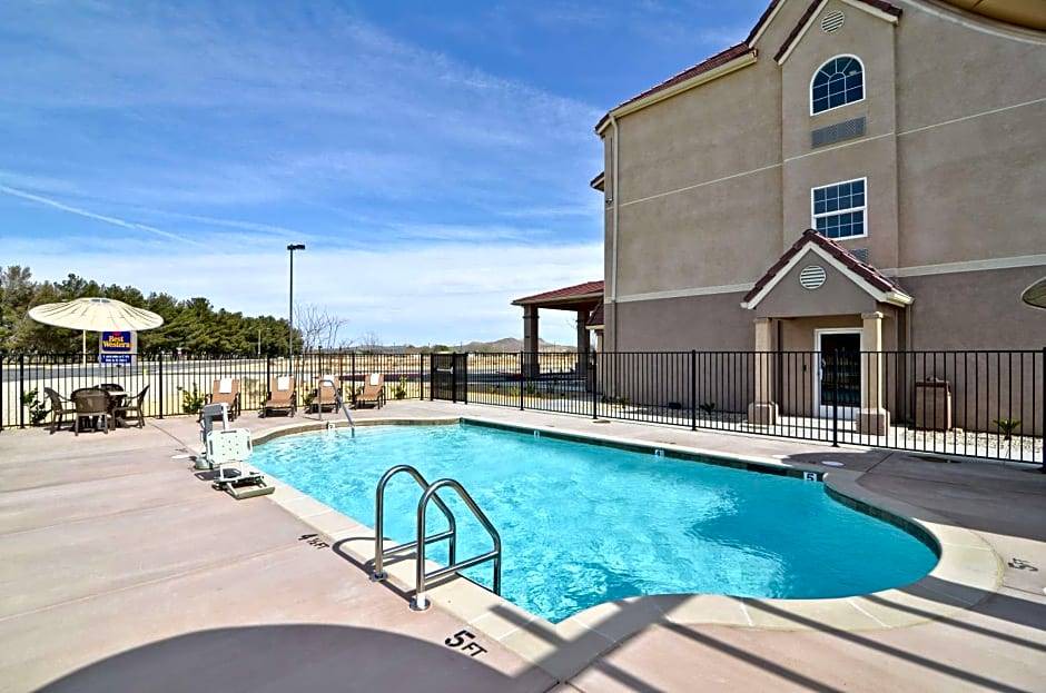 California City Hotel | 2-Star Hotel ∙ Best Western California City Inn & Suites