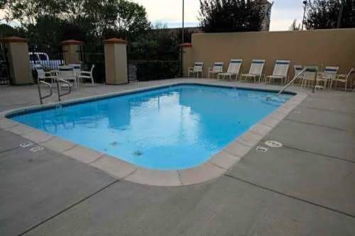 Milpitas Hotel | 2-Star Hotel ∙ Hampton Inn Milpitas