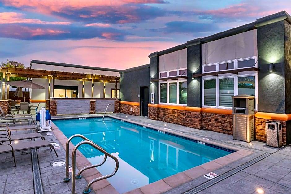 Ponderosa Park Hotel | 2-Star Hotel ∙ Best Western Inn Santa Clara
