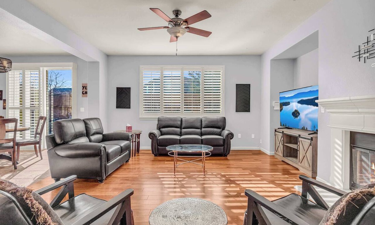 Reno House | 22 Min to Ski 5 TVs Sleeps 13