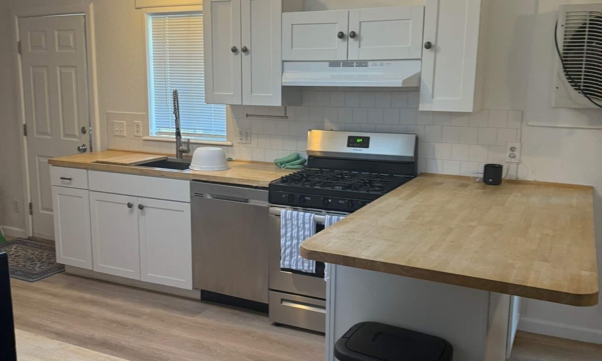 Golconda House | 3 bed 2 bth corporate housing in Winnemucca.
