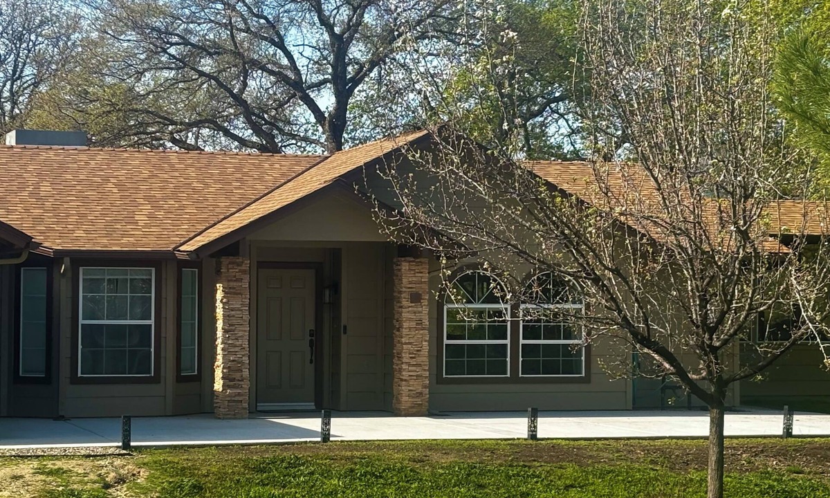 Three Rivers House | 3-bedroom house in tranquil Three Rivers with WiFi, AC. Enjoy nature
