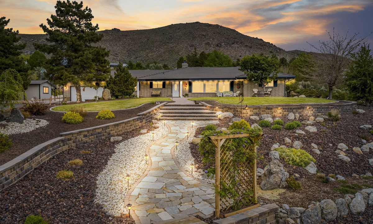 Carson City Villa | 3-Bedroom Villa 25 minutes from Tahoe