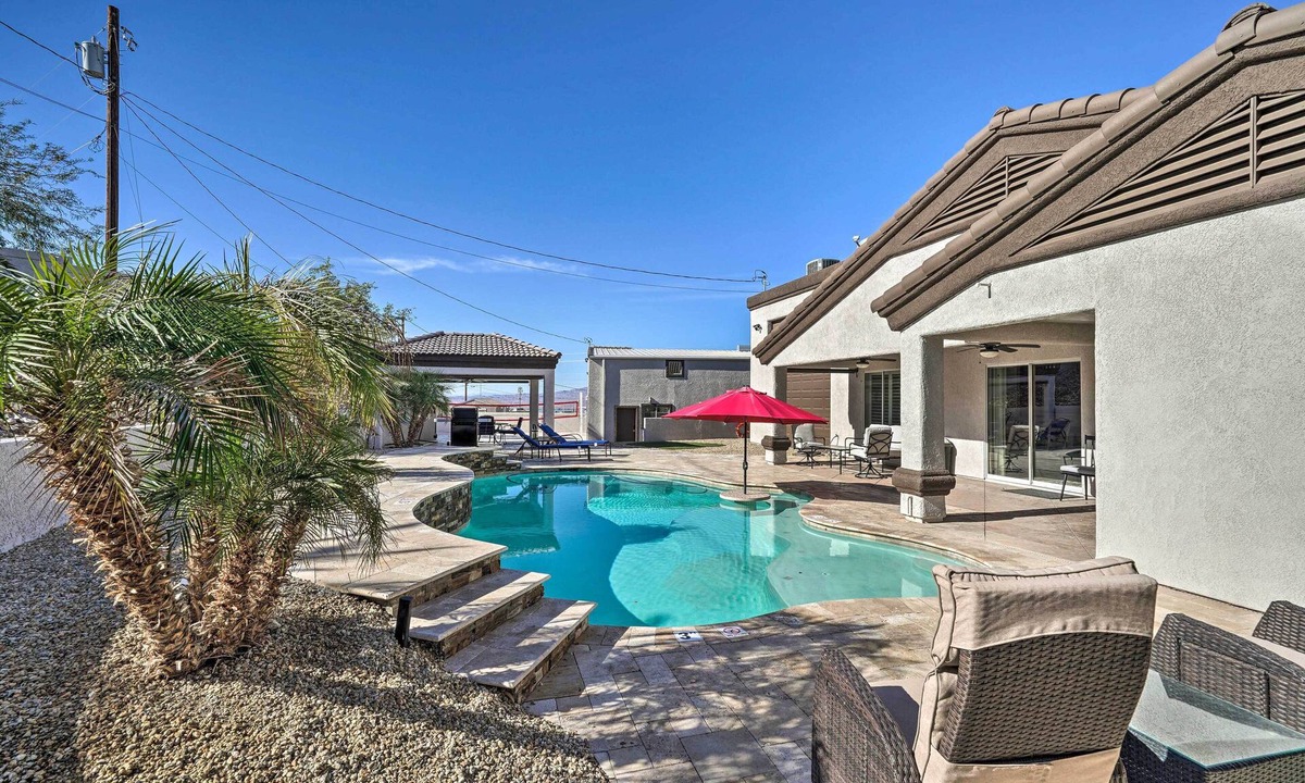 Lake Havasu City Cottage | 3 Mi to Lake: Lake Havasu Home w/Pool!