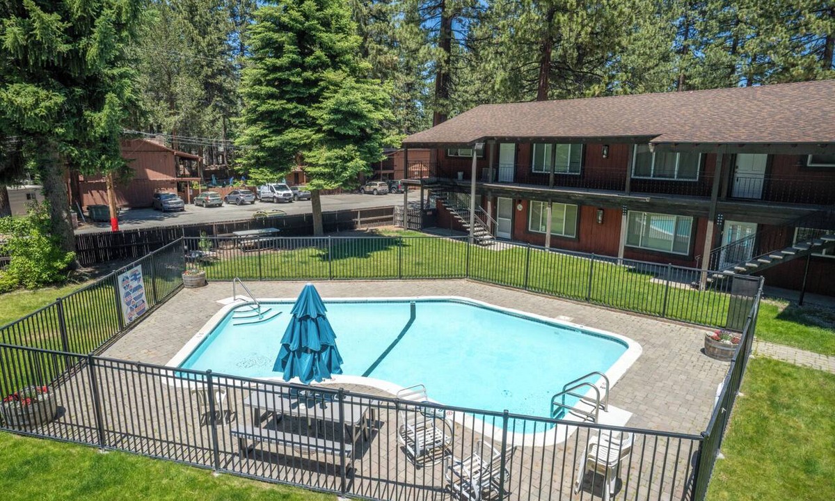 South Lake Tahoe Condo | 37 Villa Tahoe - Cozy & Stylish Condo - Walkable to the Lake - On 2 Bus Routes