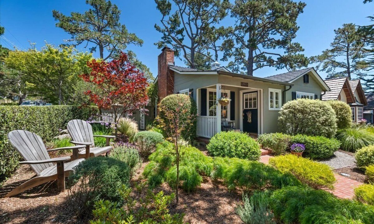 Northeast Carmel House | 3806 La Belle Vie - Cute Carmel Cottage