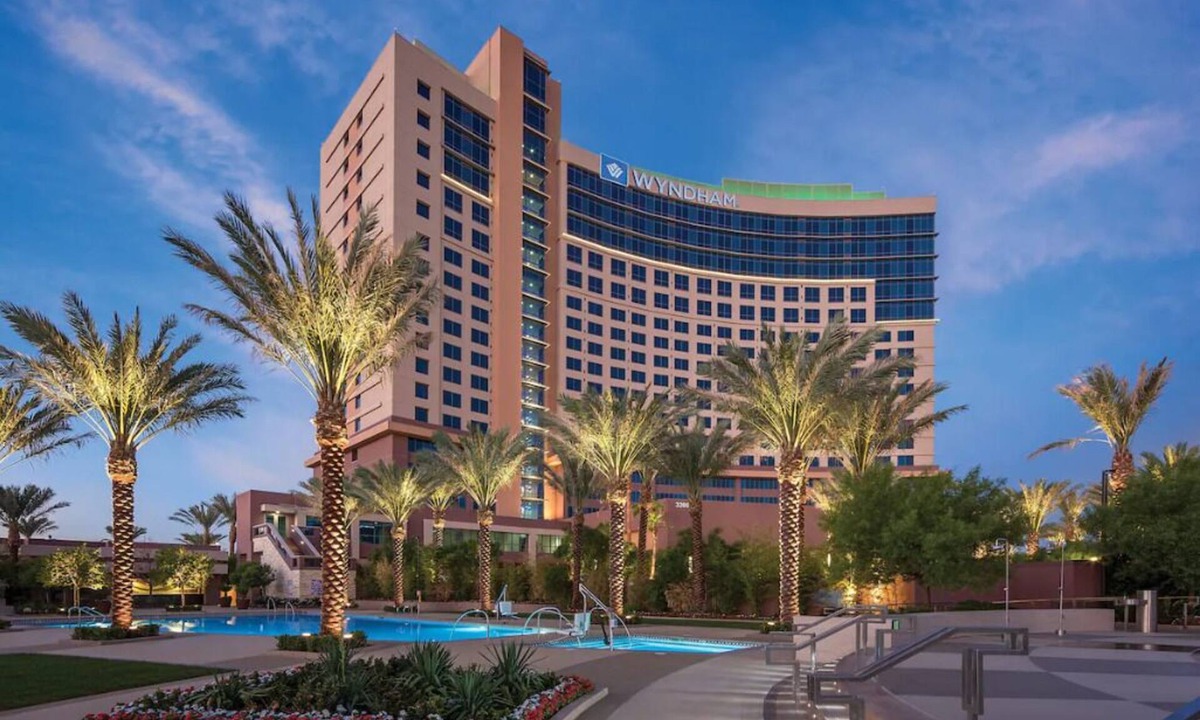 Las Vegas Resort | 3BD/2Bath - Gorgeous Desert Blue Resort in Las Vegas! Deluxe Unit!