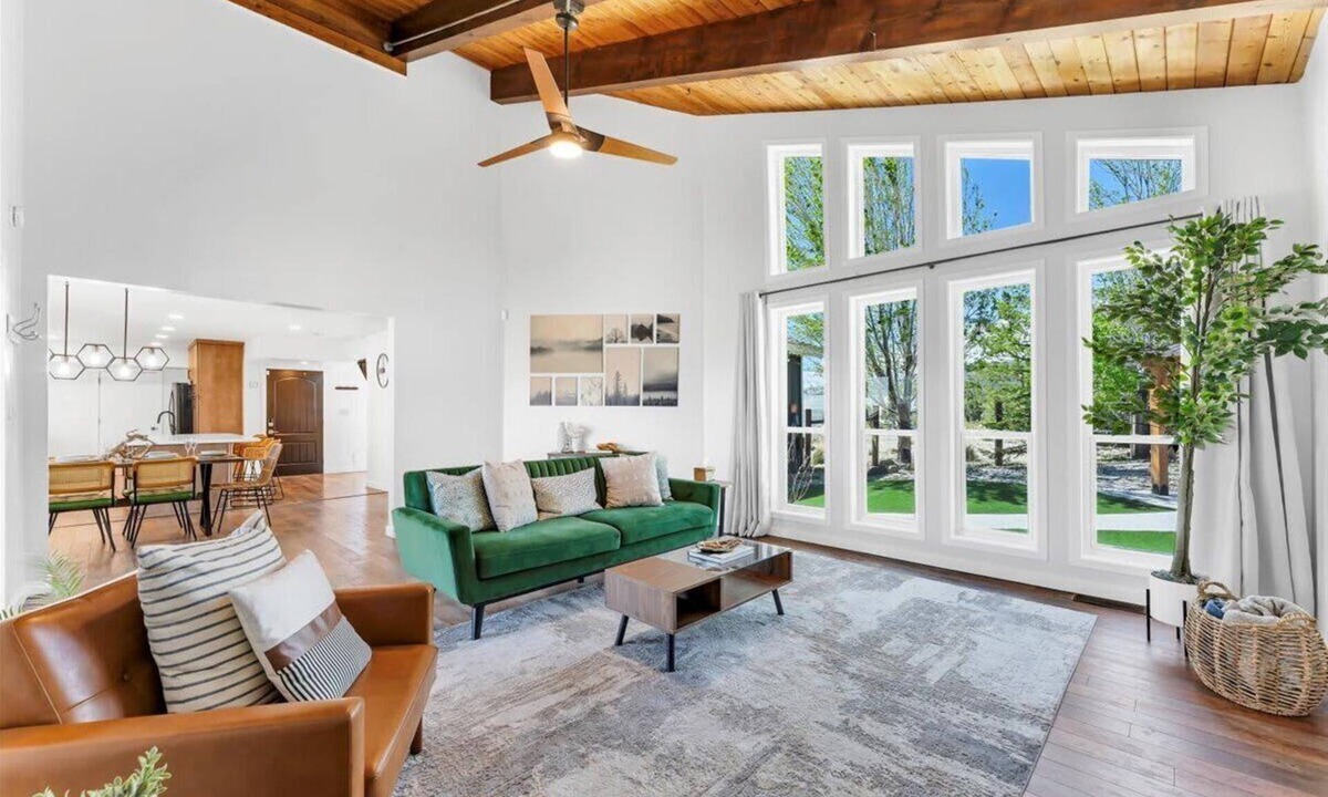 Reno House | 3BR Reno Retreat · Swim Spa & Spring Sunshine