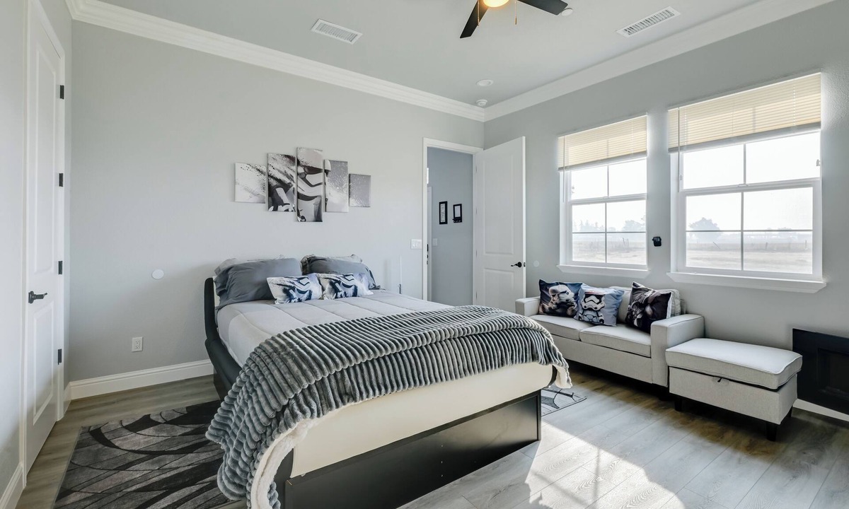 Madera Apartment | 4 Mi to Downtown Madera: Cozy Studio Apartment
