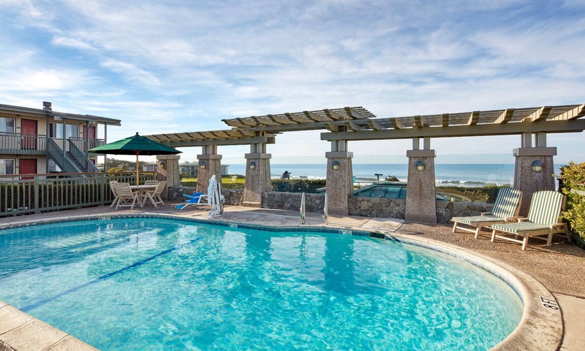 San Simeon Hotel | 4 Units | 2 Queen Beds Room | Oceanfront Resort w/Scenic View
