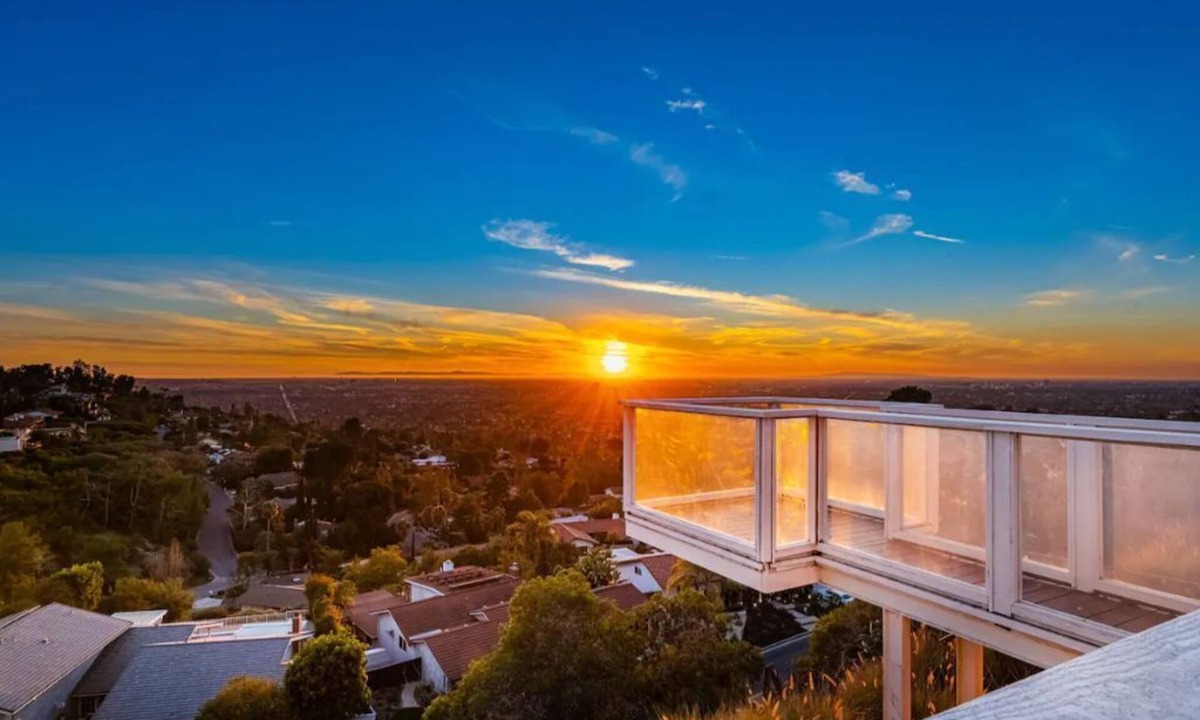 Cowan Heights House | 4500SF Dream Home｜Close to Disney｜Skyline View