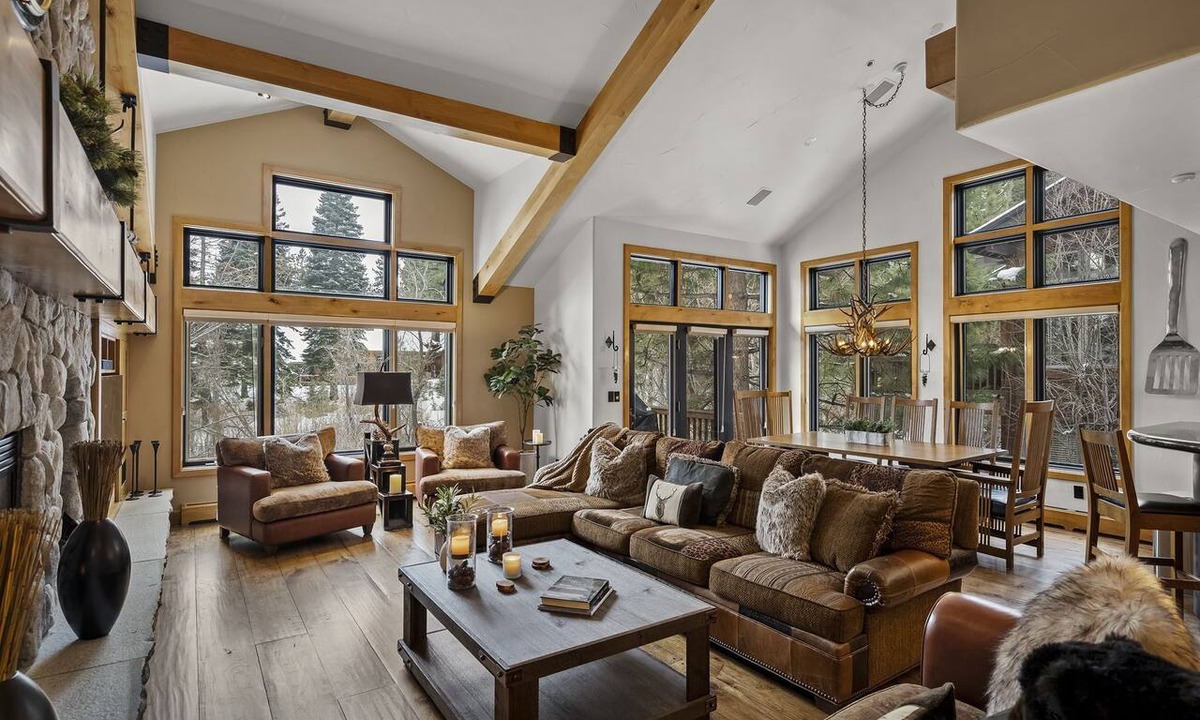 Incline Village Condo | 4BR/4BA Incline Village condo w/pool & mountain views