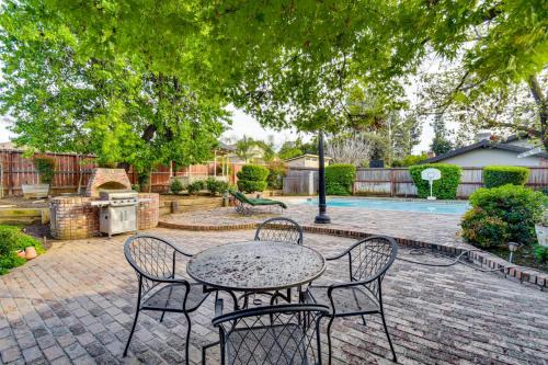 Fresno House | 5 Mi to Fresno State: Family Gem w/Backyard Oasis