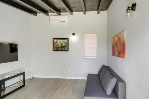 Frazier Park Apartment | 6 Mi to Hiking: Apartment in Frazier Park