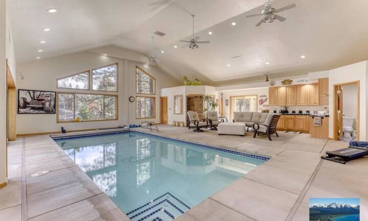 Galena Forest Estates House | 6000sf Pine House with indoor swimming pool