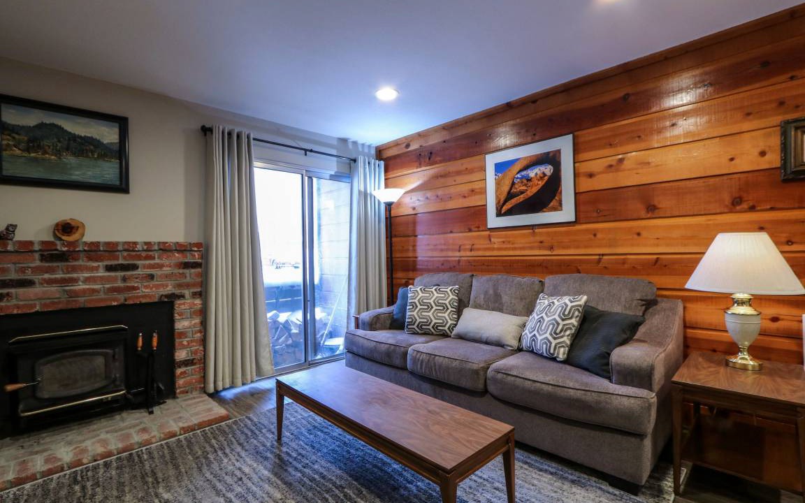 Mammoth Lakes Condo | 65 m² Condo ∙ 1 bedroom ∙ 4 guests