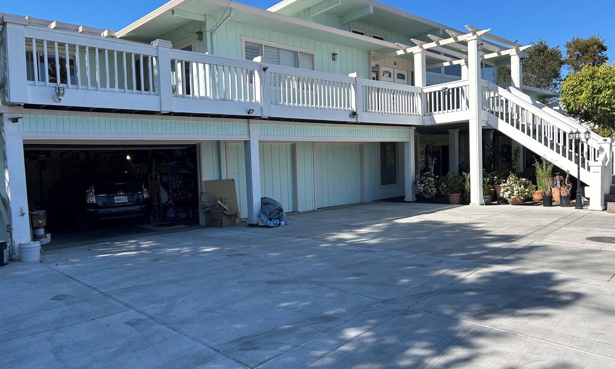 Los Altos Hills House | 6BR Los Altos Hills whole house or only rent 4 BR upstairs unit with reduced fee