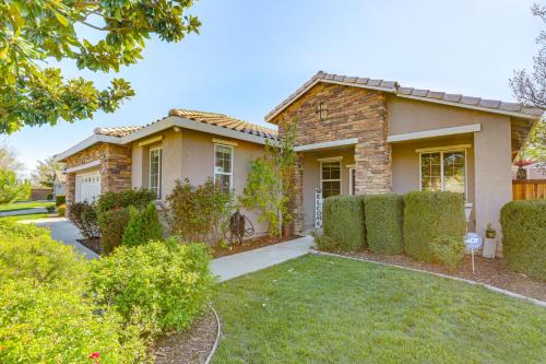 Roseville House | 7 Mi to Dtwn: Home w/Fenced Yard in Roseville!