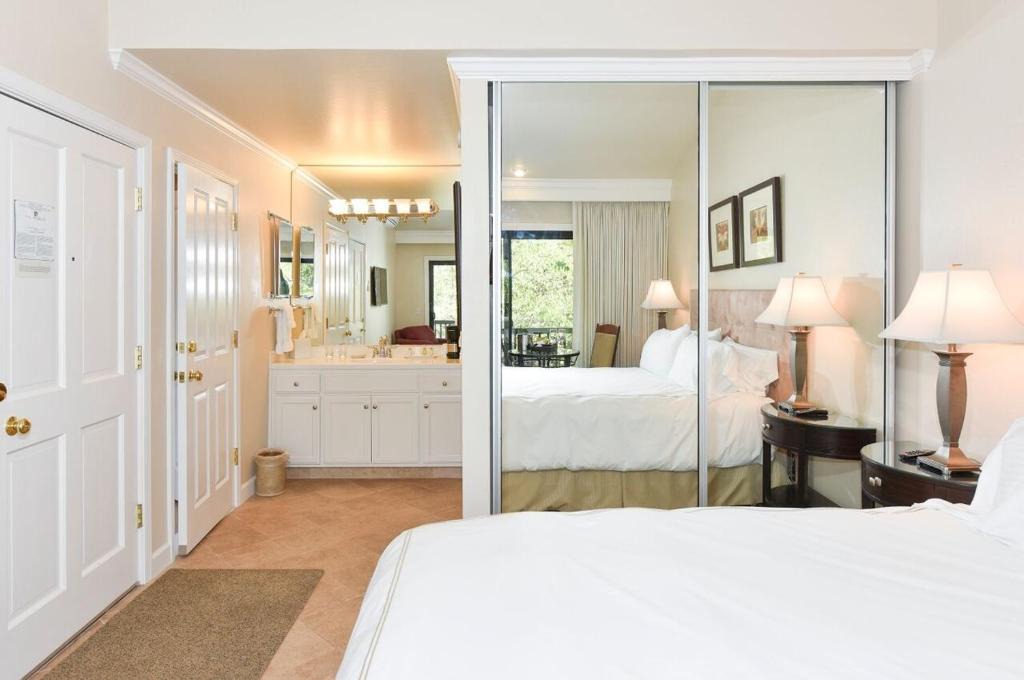 Napa Hotel | 703 Cottages at Silverado residence