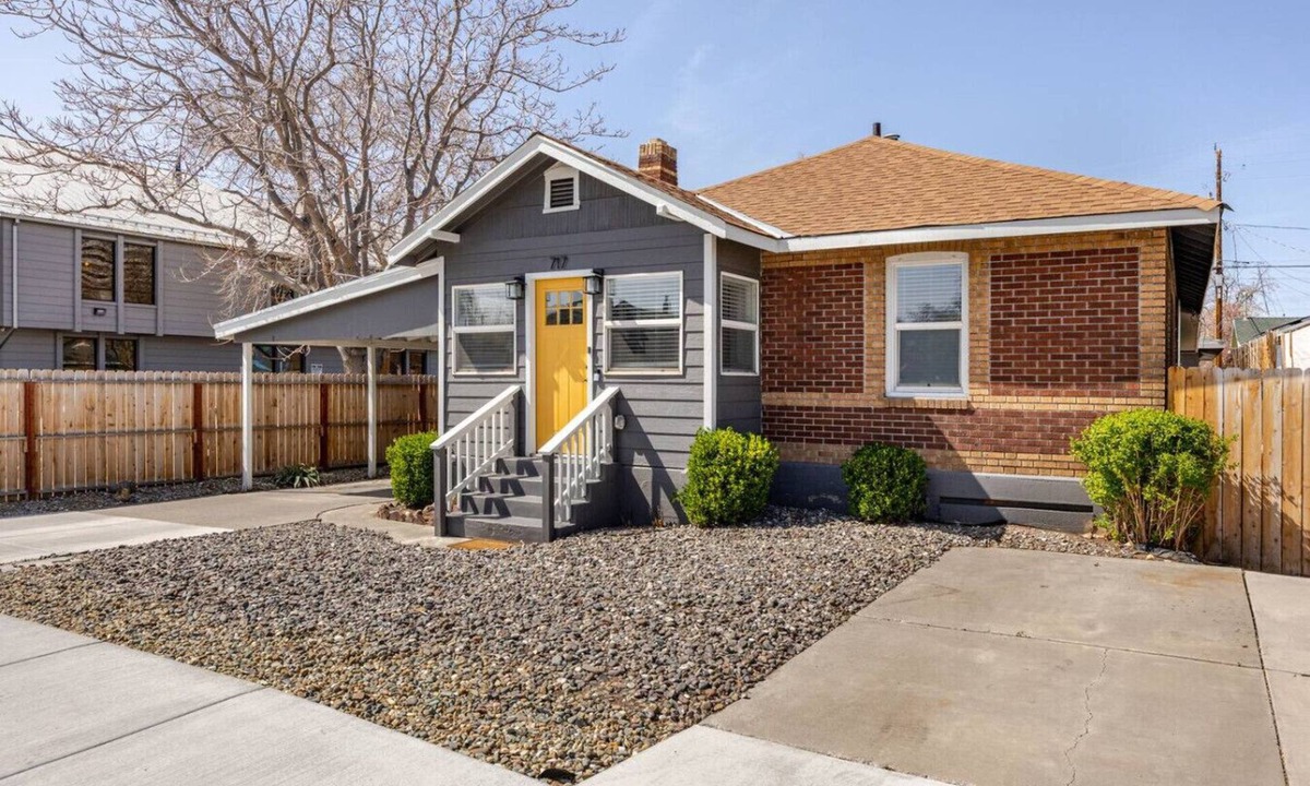 Midtown House | #717 Charming 4-Bed Midtown Reno Retreat