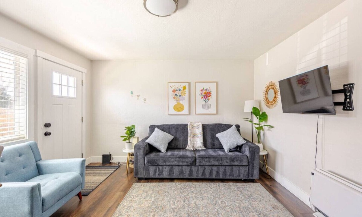 Midtown Apartment | #721 Cozy Midtown Reno Hideaway