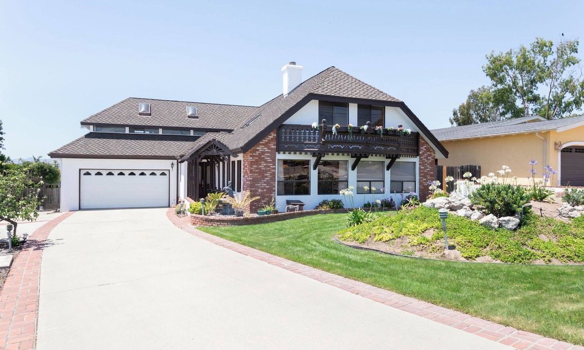 Grover Beach House | 839 N 6th