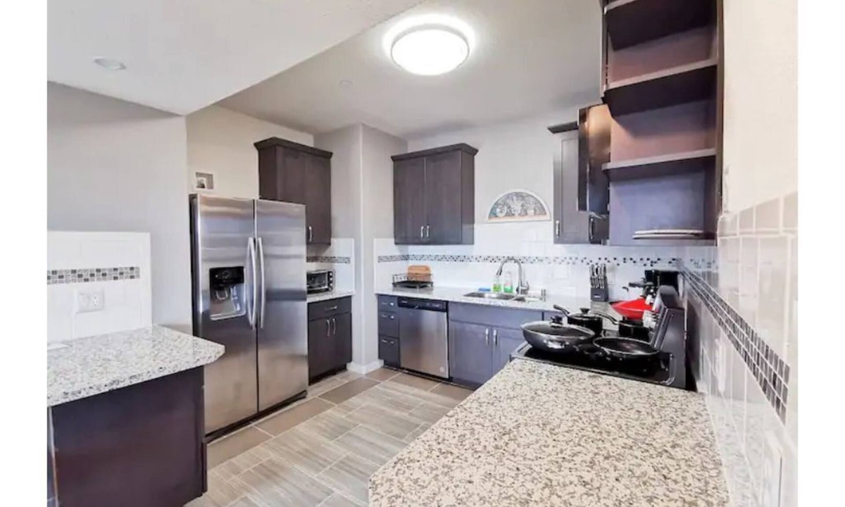 Downtown Apartment | 8404 - Spacious Apartment with A/C & Elevator near SFO