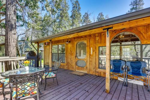 Wishon House | 9 Mi to Bass Lake: Cabin w/Fire Pit in Wishon!