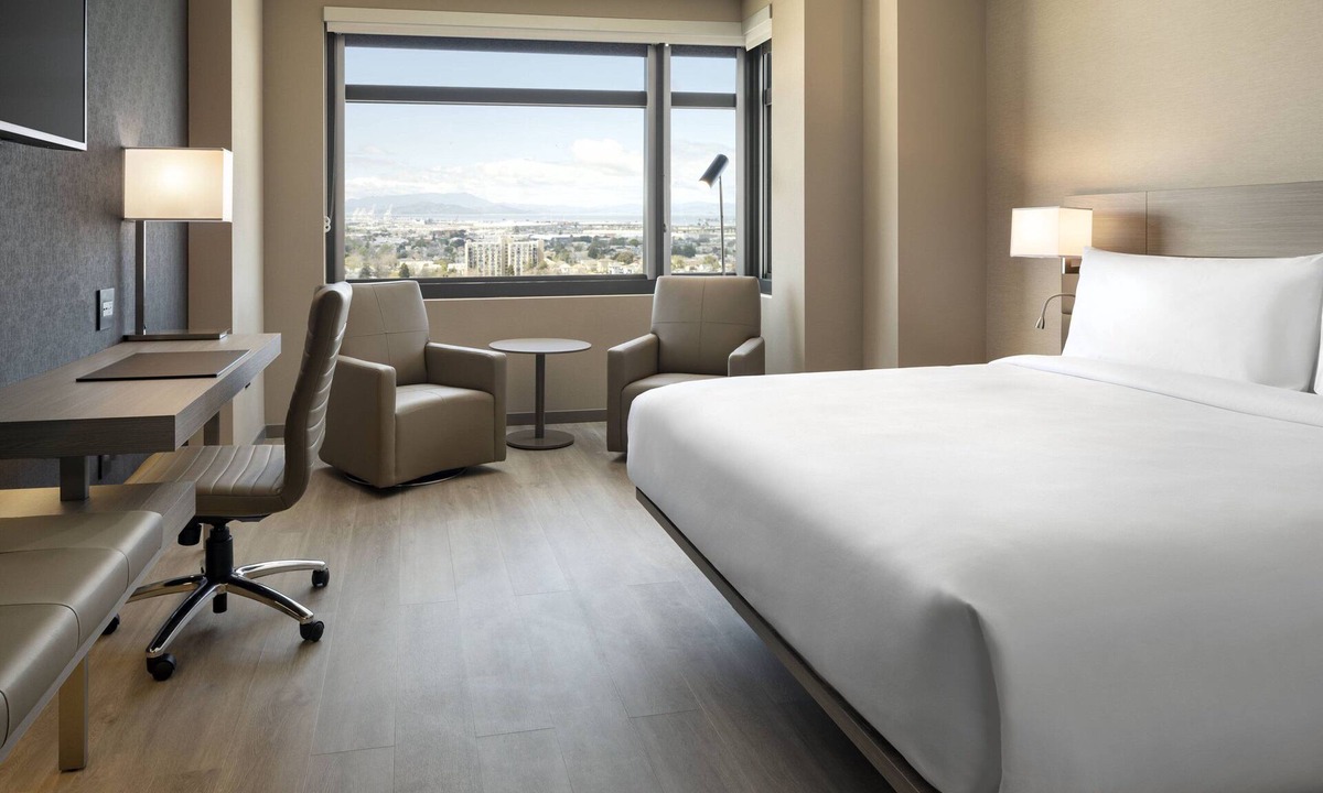 Uptown Oakland Hotel | AC Hotel by Marriott Oakland Downtown