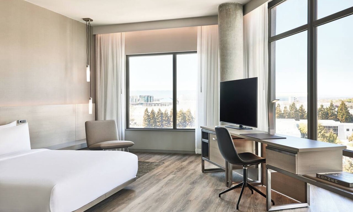 Sunnyvale Hotel | AC Hotel by Marriott Sunnyvale Moffett Park
