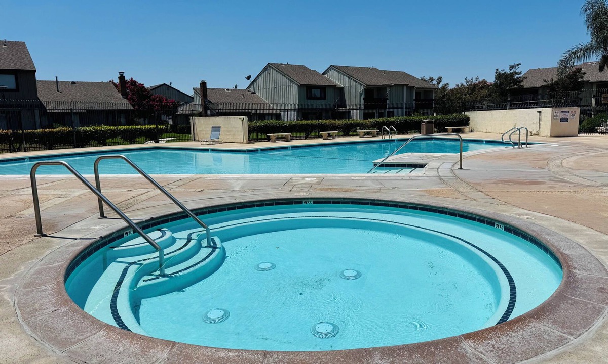 Hermosa Village Condo | Across Street from Disneyland Full Kitchen Washer/Dryer Pool/Spa Free Parking