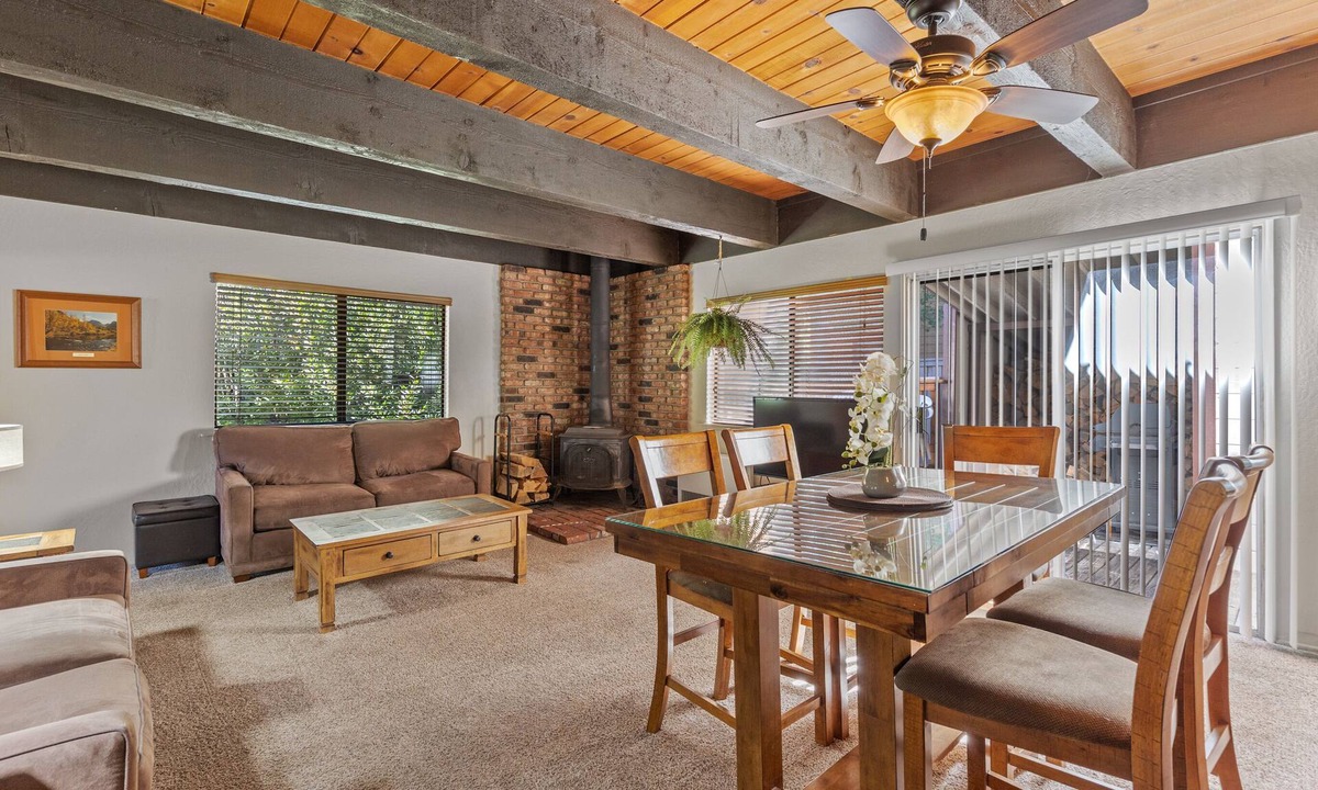 June Lake House | Alderman 2b - Two-bedroom pet-friendly bungalow.