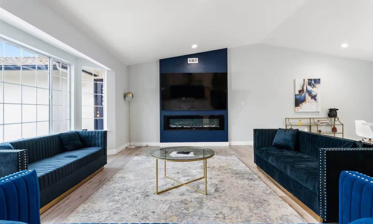 Oakhurst House | Amazing Views + 6BR Sleeps 20 + Hot Tub+Games