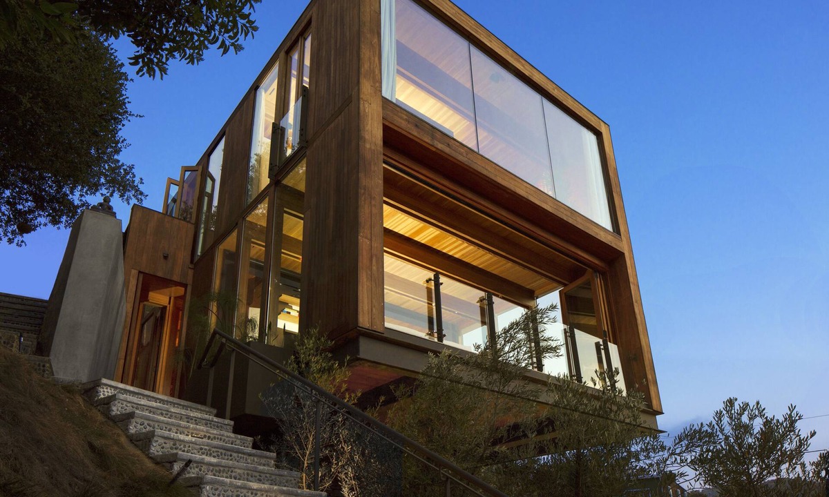 Laurel Canyon House | Architectural 3BR “Stairway to Zen” w/Patio & Stunning Laurel Canyon View