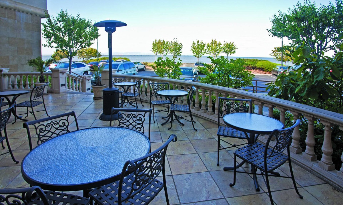 Burlingame Hotel | Bay Landing San Francisco Airport Hotel