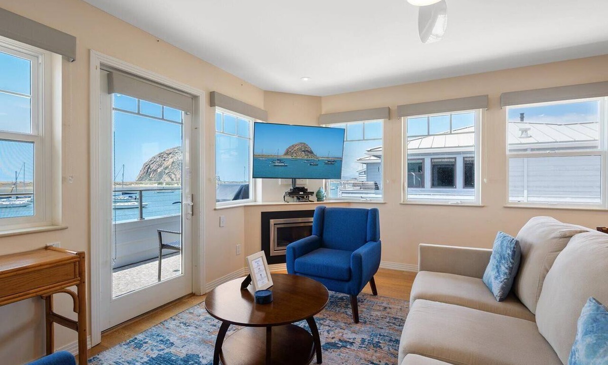 Morro Bay Condo | Bayfront Condo with Amazing Views! Located on the Embarcadero in Private Comple