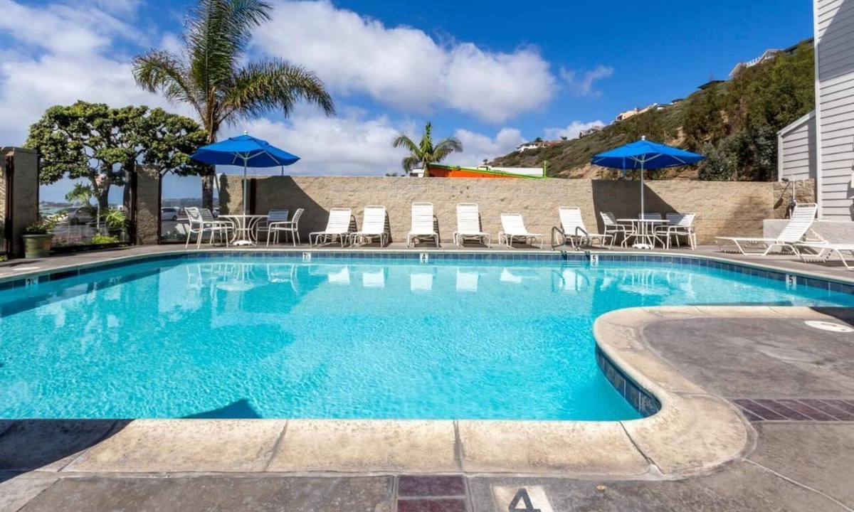 Capistrano Beach Hotel | Beachside Escape | 4 Units | Steps from Capistrano Beach