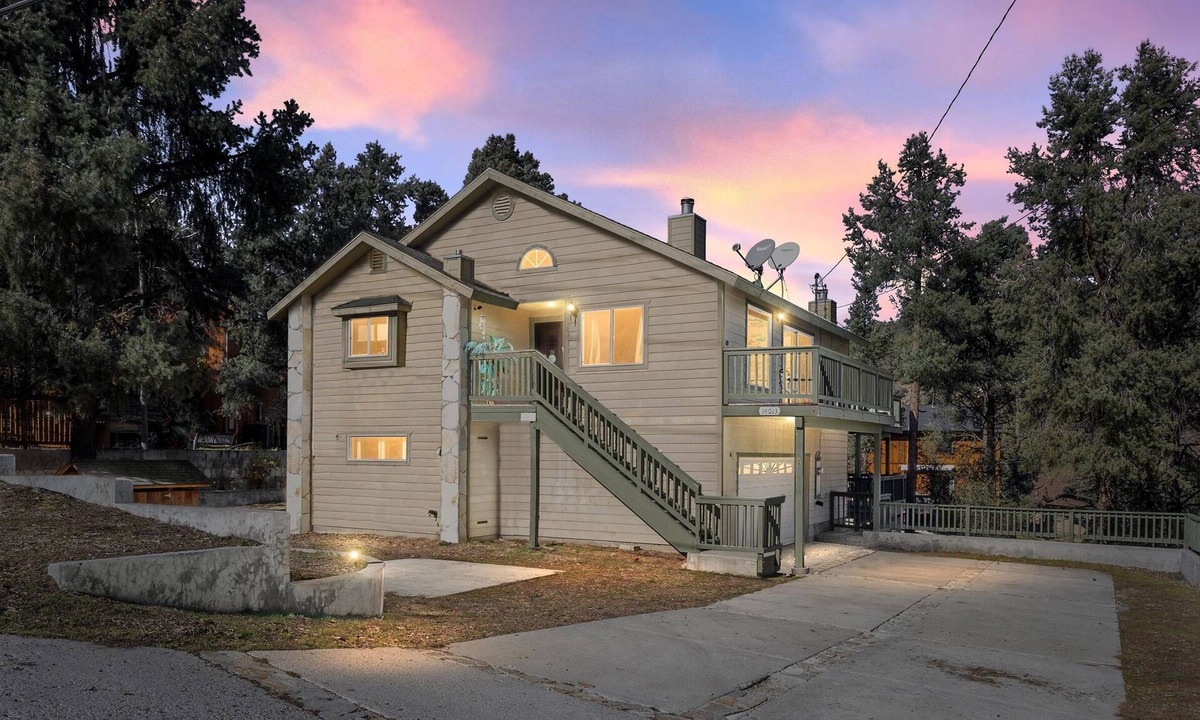 Frazier Park Cabin | Bear Necessities: Retreat at Roaming Bear Lodge