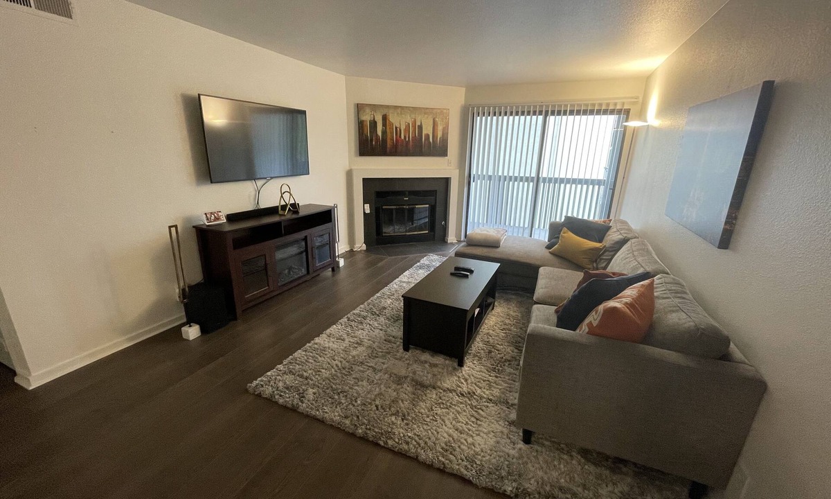 Upper B Street Condo | Beautiful condo located minutes from downtown Hayward.