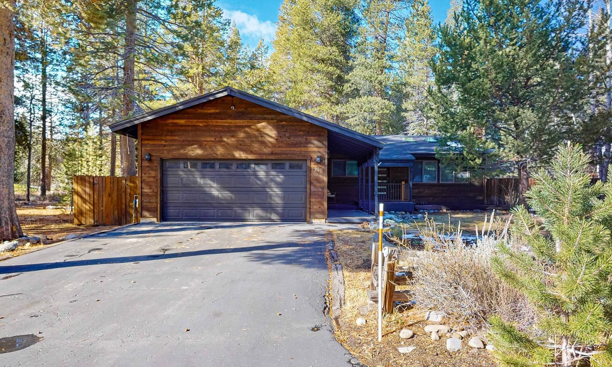 South Lake Tahoe House | Beautiful home with private hot tub, gazebo, and gas fireplace