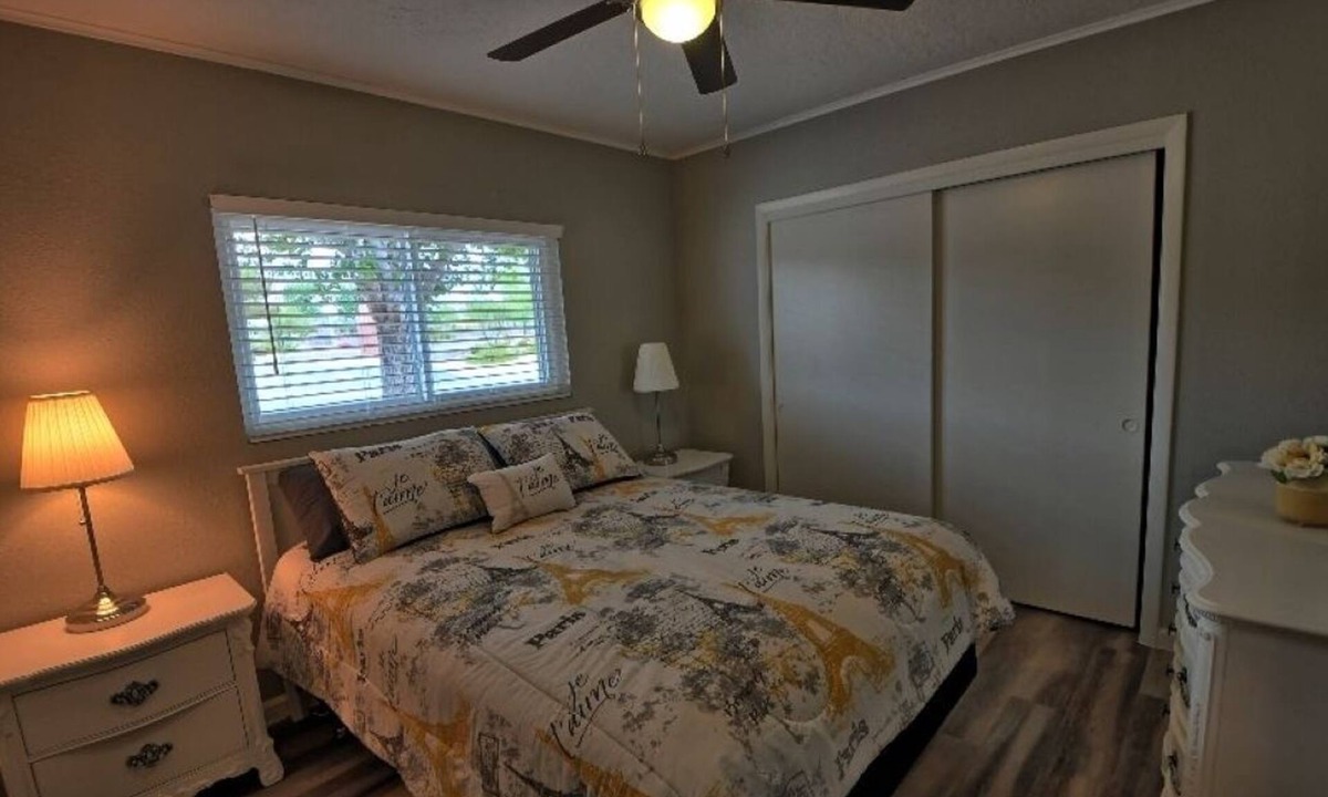 Townsite House | Beautifully updated historical home in the heart of Henderson