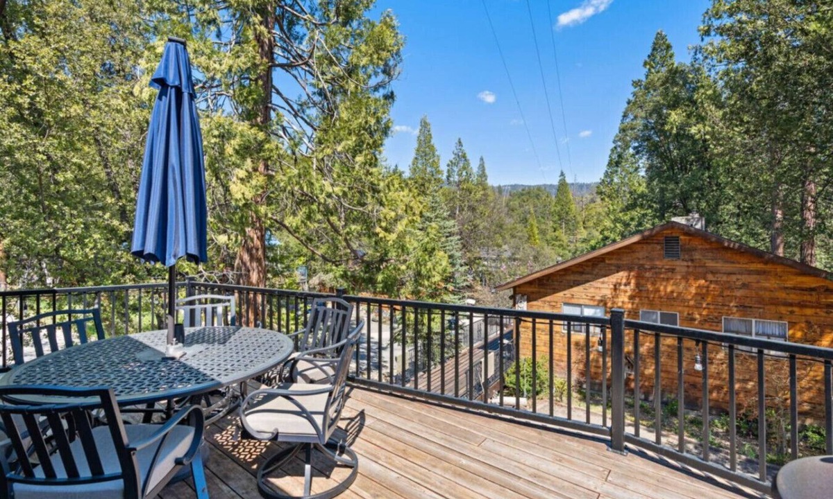 Bass Lake Cabin | Beaver Cabin - Hot Tub - Pet Friendly - The Pines