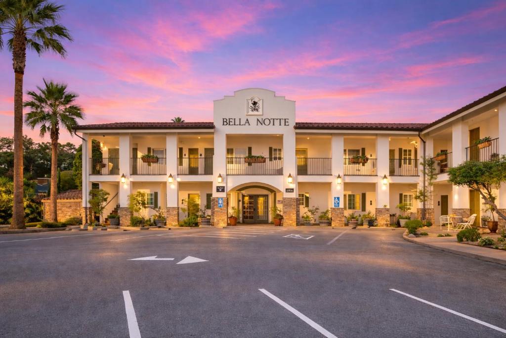 Eastside Santa Cruz Apartment | Bella Notte by the Beach